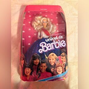 1989 MATTEL US Committee for Unicef BARBIE Doll Special Ed. #1920 Blonde NRFB